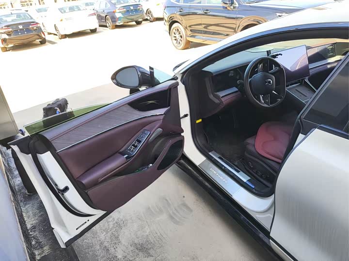 Фото 5 - Denza Z9GT