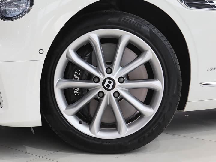 Фото 4 - Bentley Flying Spur