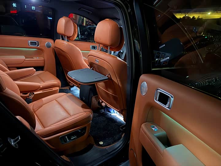 Фото 10 - LiXiang L8