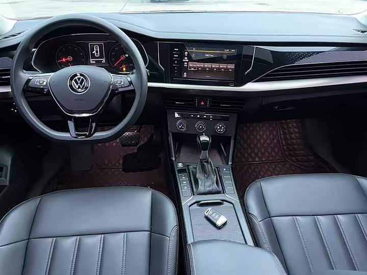 Фото 8 - Volkswagen Passat