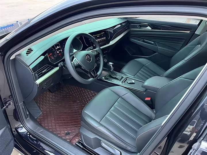 Фото 9 - Volkswagen Passat