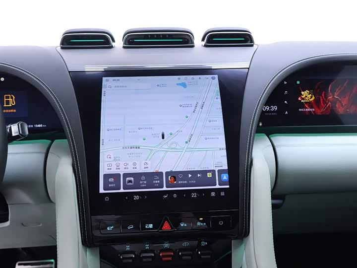 Фото 10 - BYD Yangwang U8