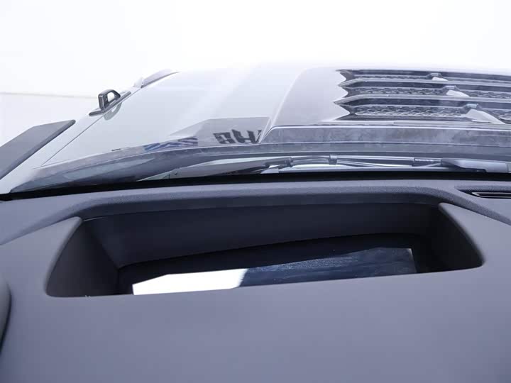 Фото 16 - BYD Yangwang U8