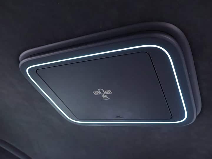 Фото 24 - BYD Yangwang U8