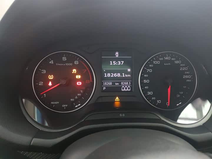 Фото 12 - Audi Q2L