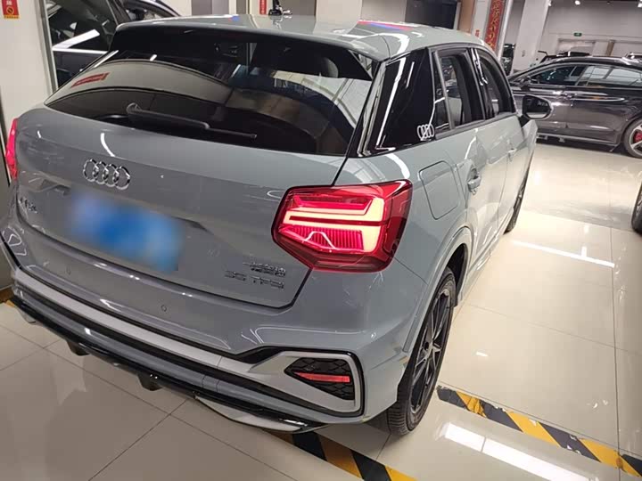 Фото 7 - Audi Q2L