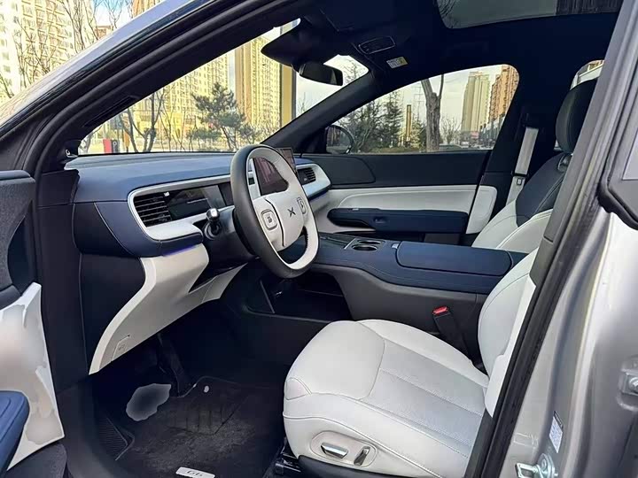 Фото 15 - XPeng G6