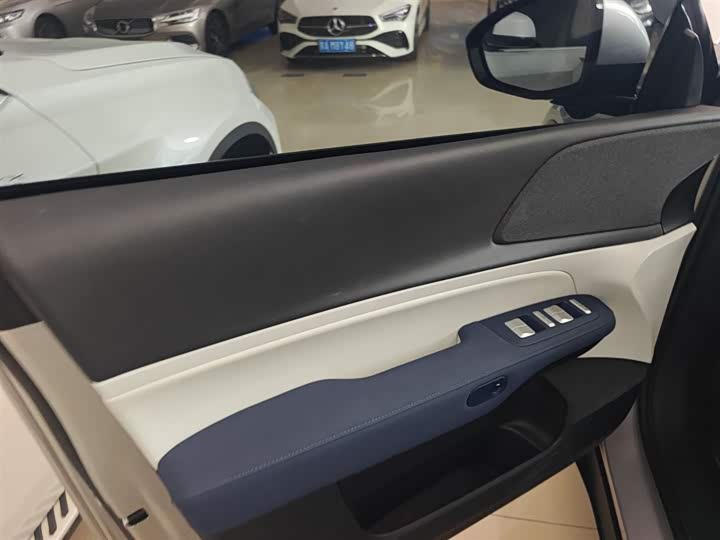 Фото 28 - XPeng G6