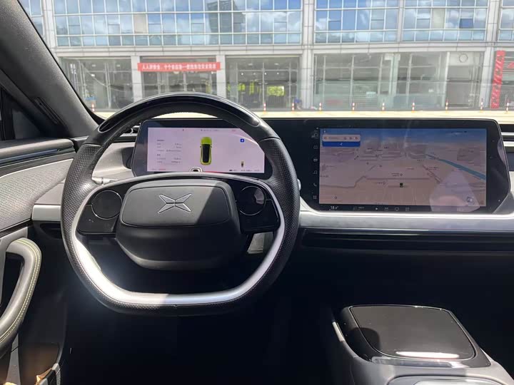 Фото 14 - XPeng P7