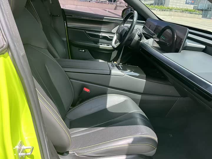 Фото 15 - XPeng P7