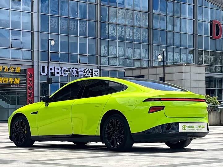 Фото 3 - XPeng P7