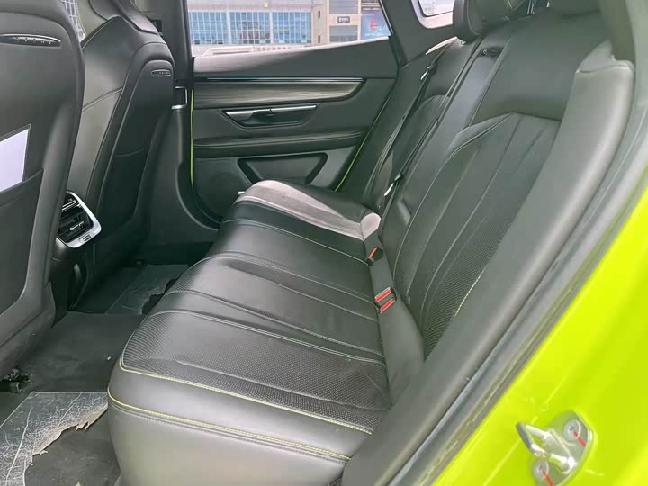 Фото 8 - XPeng P7