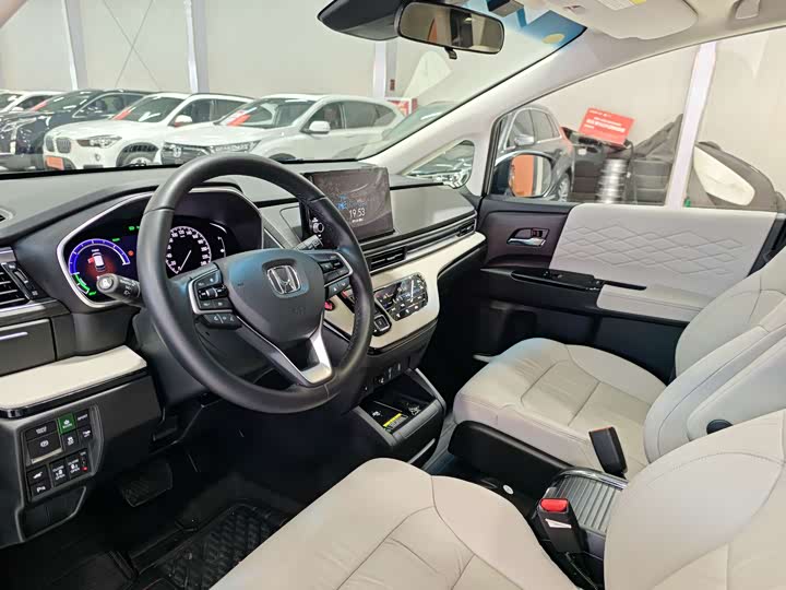 Фото 7 - Honda Elysion