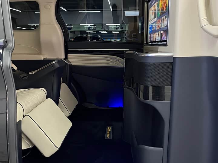 Фото 15 - GAC Trumpchi M8