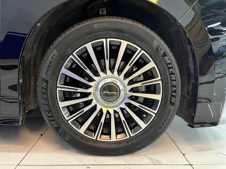 Фото 7 - GAC Trumpchi M8