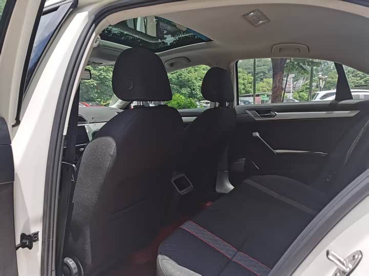 Фото 6 - Volkswagen Lamando L