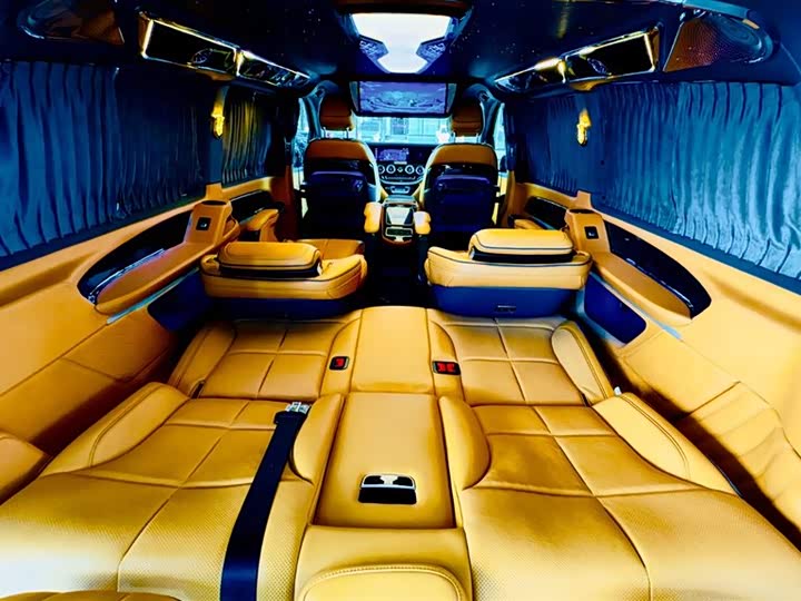 Фото 13 - Mercedes-Benz Vito