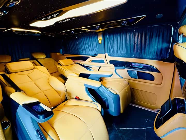 Фото 17 - Mercedes-Benz Vito