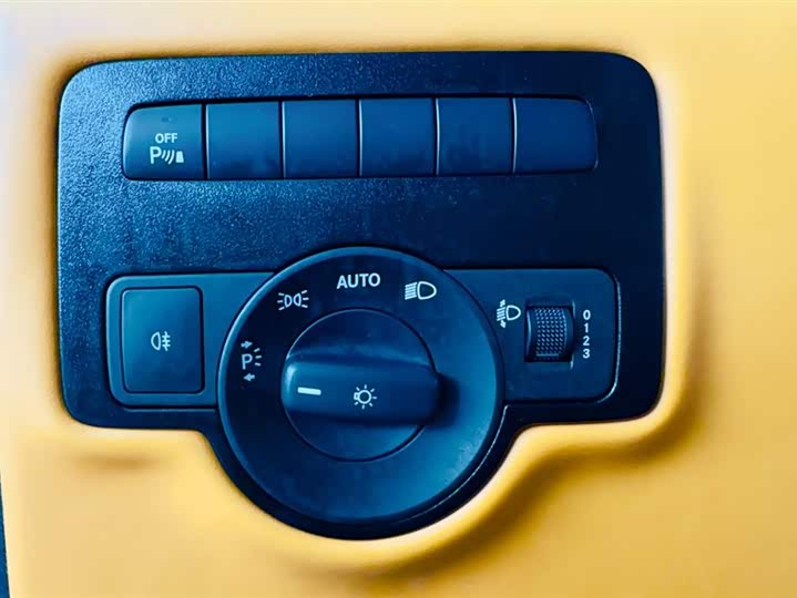 Фото 21 - Mercedes-Benz Vito