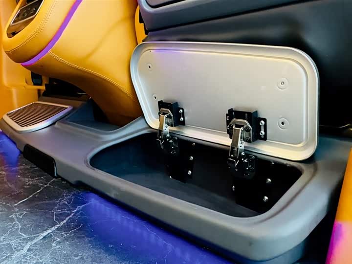 Фото 36 - Mercedes-Benz Vito