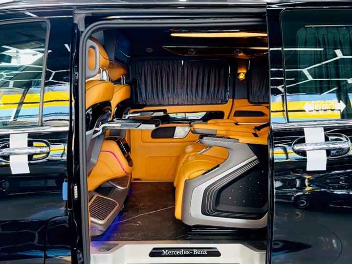 Фото 39 - Mercedes-Benz Vito