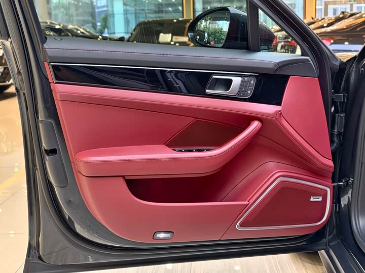 Фото 4 - Porsche Panamera