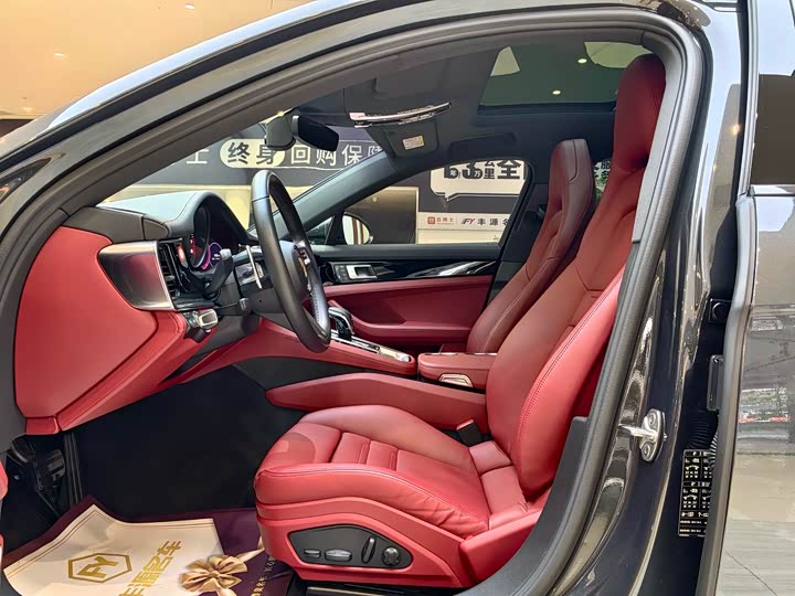 Фото 6 - Porsche Panamera