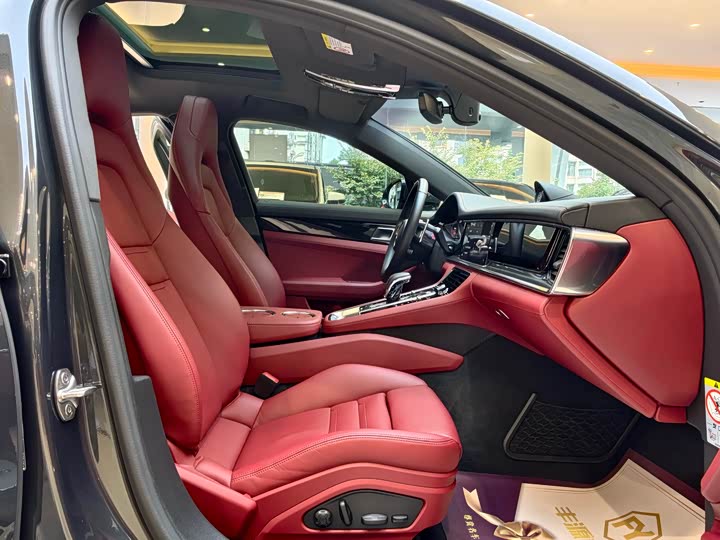 Фото 8 - Porsche Panamera