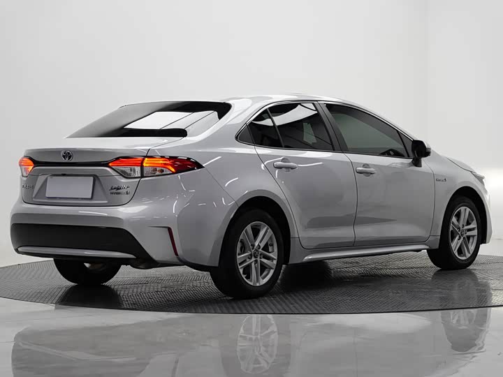 Фото 5 - Toyota Levin