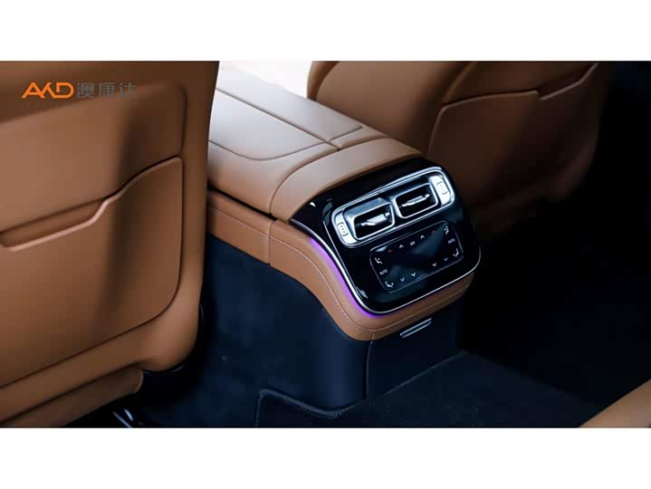 Фото 9 - Mercedes-Benz S-Class