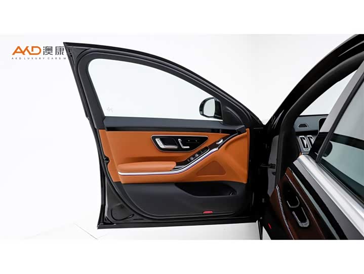 Фото 10 - Mercedes-Benz S-Class