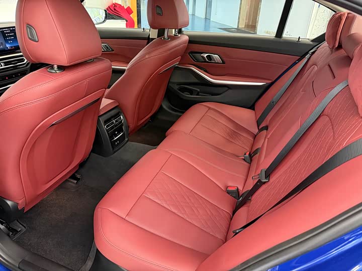 Фото 10 - BMW 3 Series