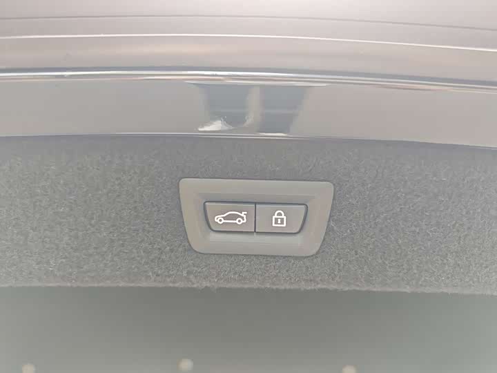 Фото 19 - BMW 8 Series