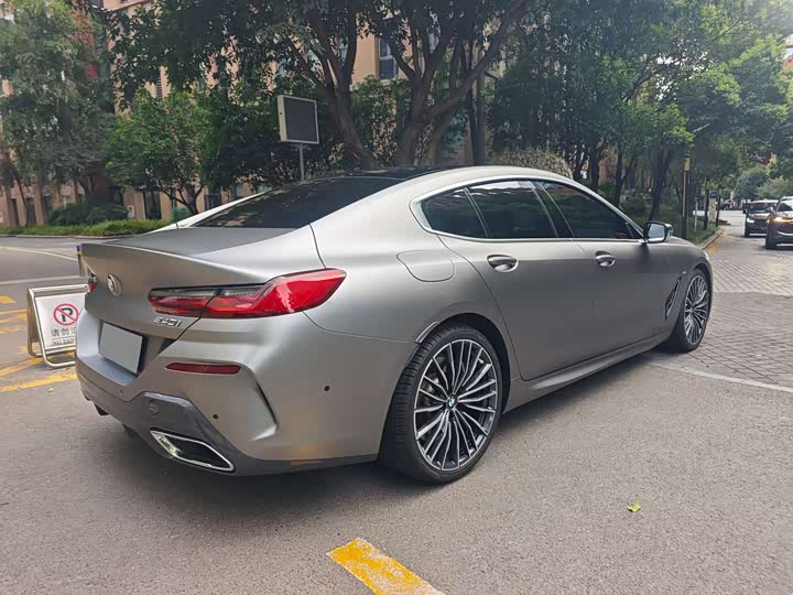 Фото 4 - BMW 8 Series