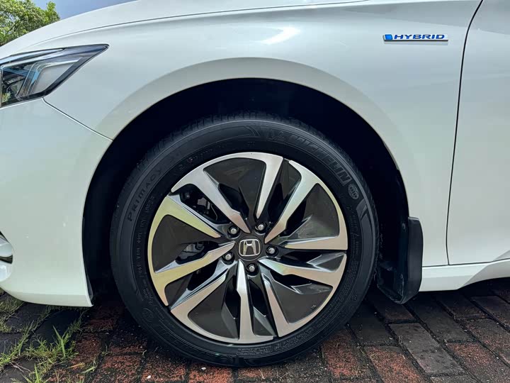 Фото 15 - Honda Accord