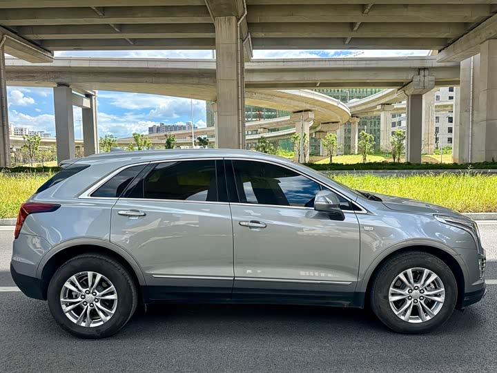 Фото 5 - Cadillac XT5