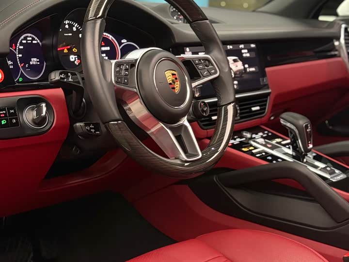 Фото 13 - Porsche Cayenne