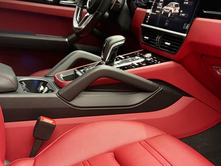 Фото 24 - Porsche Cayenne