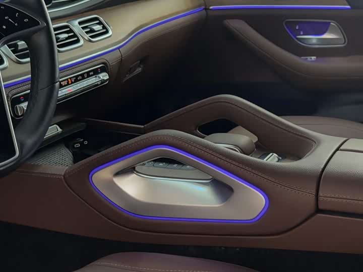 Фото 18 - Mercedes-Benz GLS-Class