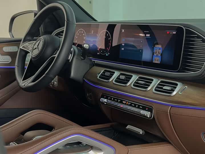 Фото 20 - Mercedes-Benz GLS-Class