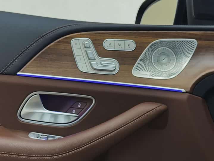 Фото 6 - Mercedes-Benz GLS-Class