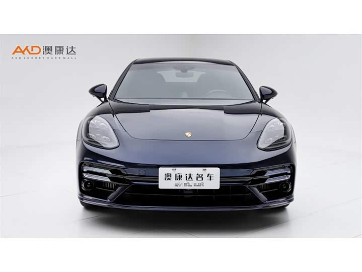 Фото 2 - Porsche Panamera