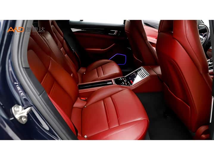 Фото 8 - Porsche Panamera