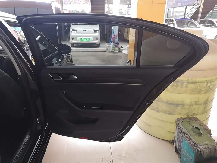 Фото 27 - Volkswagen Magotan