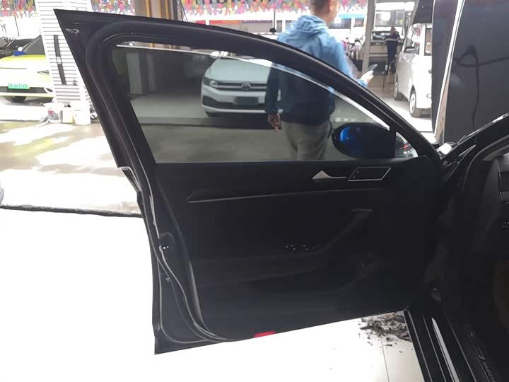 Фото 28 - Volkswagen Magotan