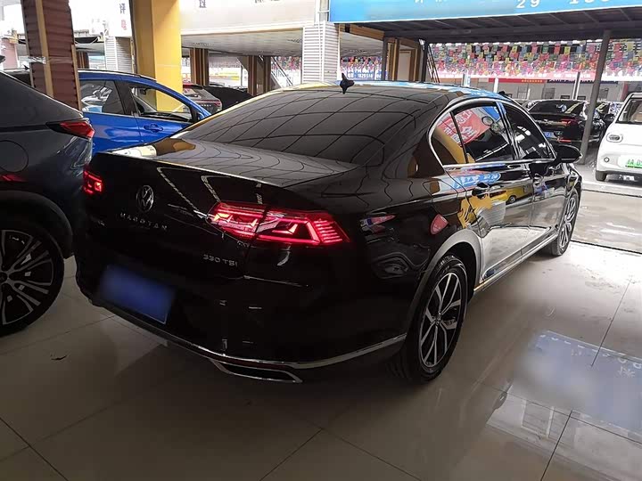 Фото 7 - Volkswagen Magotan