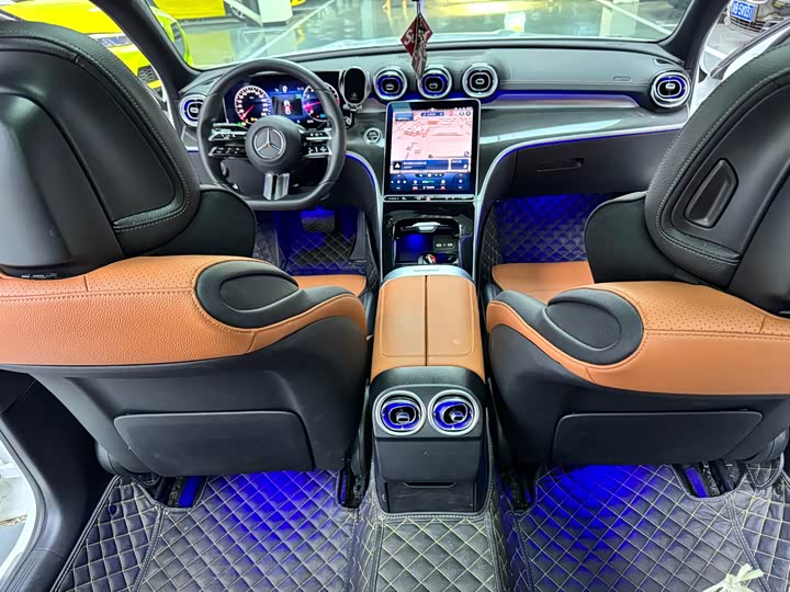 Фото 14 - Mercedes-Benz C-Class