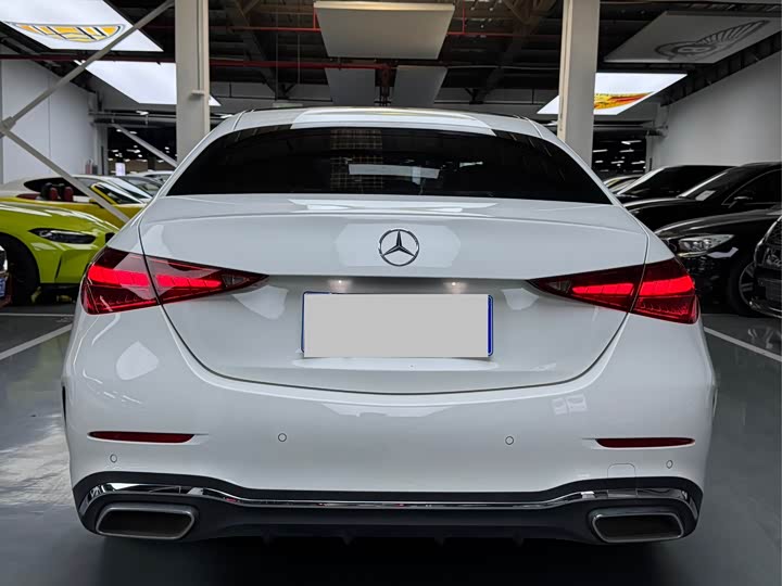 Фото 18 - Mercedes-Benz C-Class