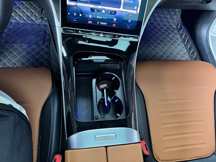 Фото 7 - Mercedes-Benz C-Class