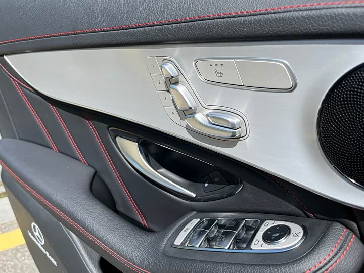 Фото 11 - Mercedes-Benz GLC-Class AMG